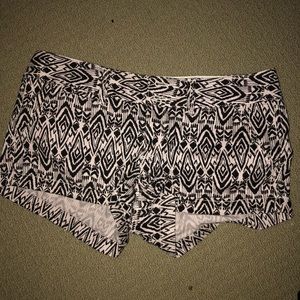 American eagle Patterned shorts